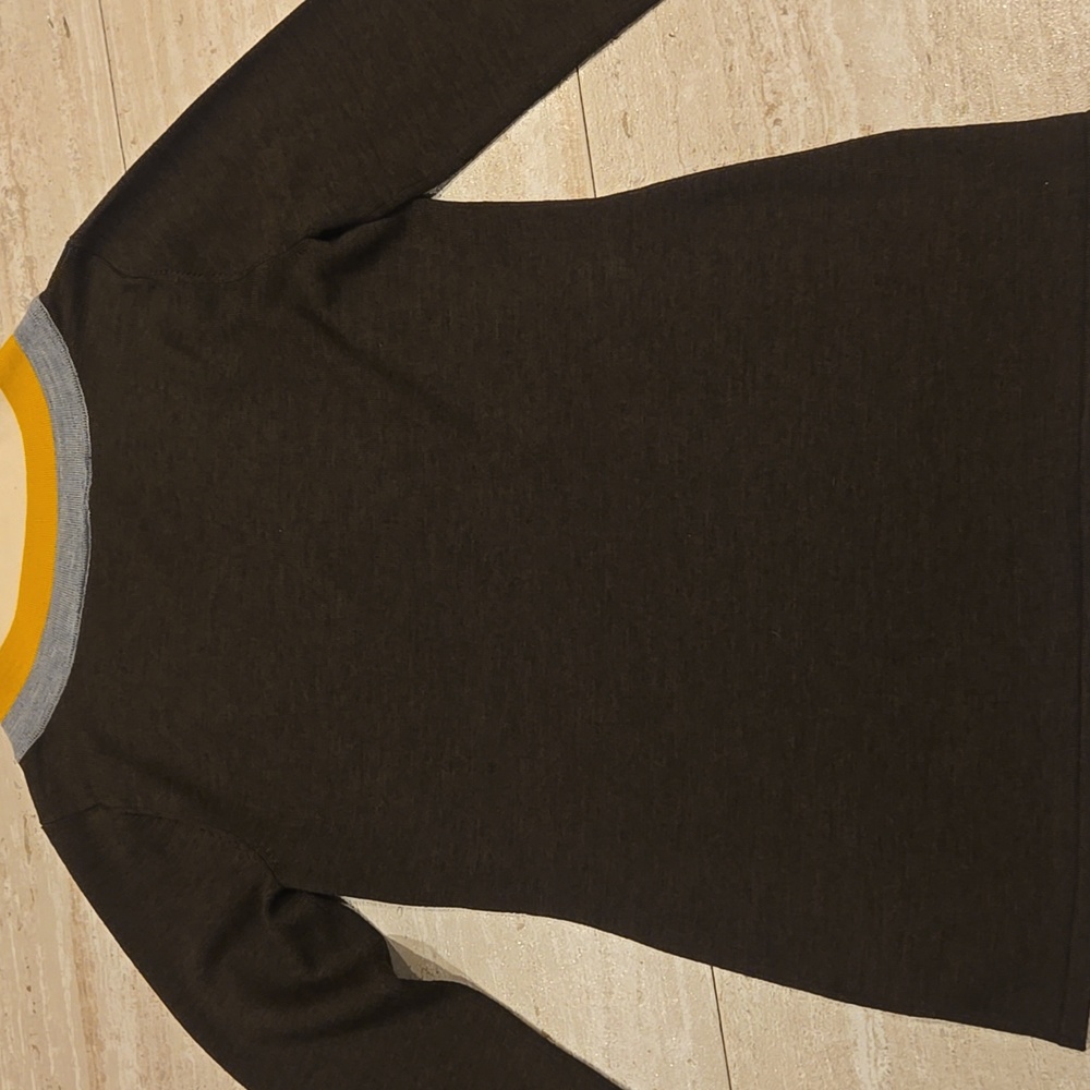 Tory Burch Classic Vintage Brown VNeck  3/4 Length Sleeve Sweater - Picture 9 of 9